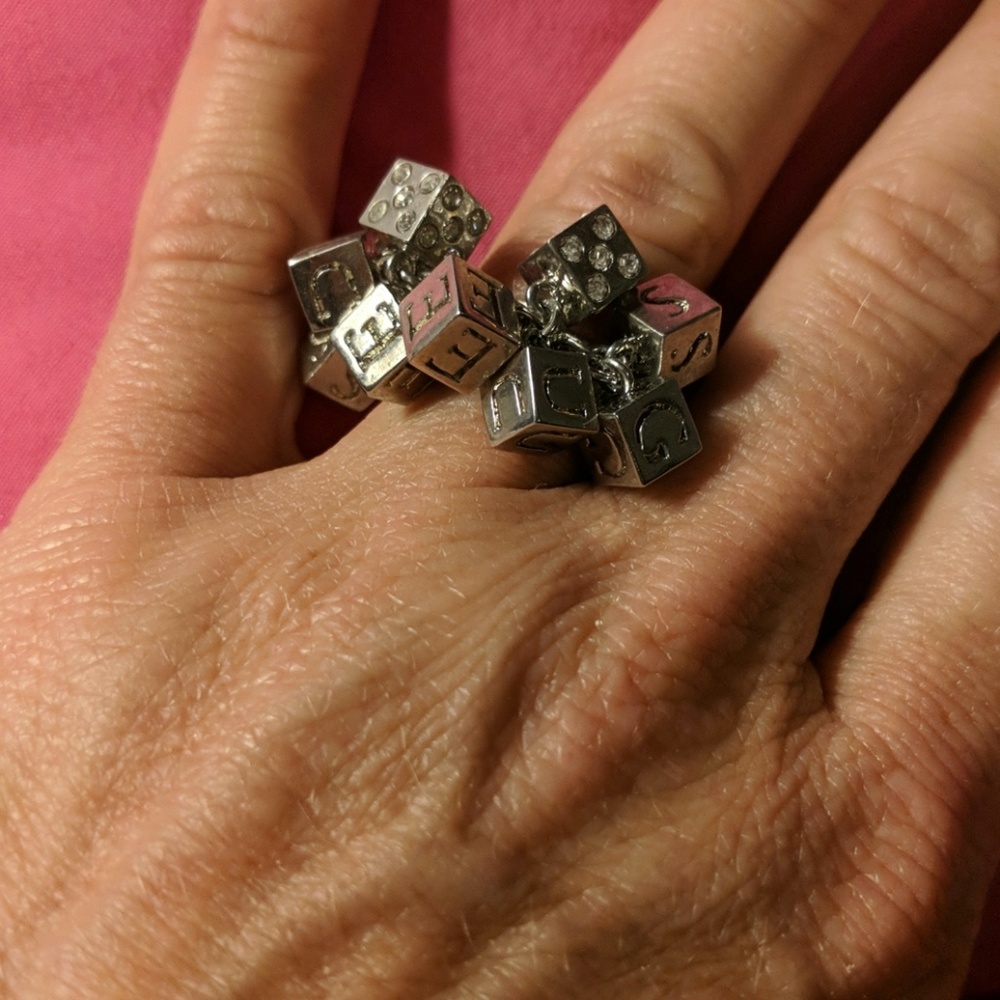 - Guess ring size 6